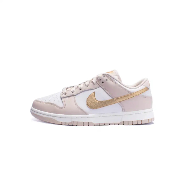 Nike Dunk Low Metallic Gold - DRIP DOS ARTISTAS 