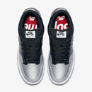 Supreme x Nike SB Dunk Low QS Metallic Silver - DRIP DOS ARTISTAS 
