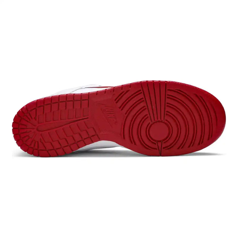 Supreme x Nike SB Dunk Low Varsity Red - DRIP DOS ARTISTAS 
