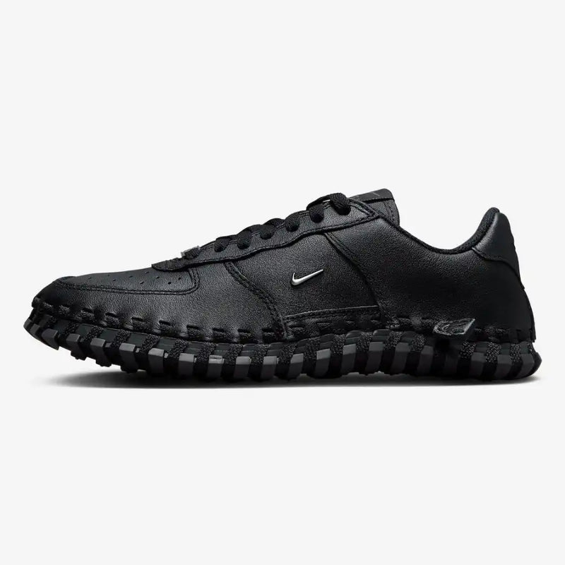 Jacquemus x Nike J Force 1 Black - DRIP DOS ARTISTAS 