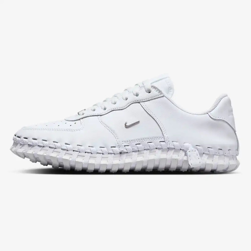 Jacquemus x Nike J Force 1 White - DRIP DOS ARTISTAS 