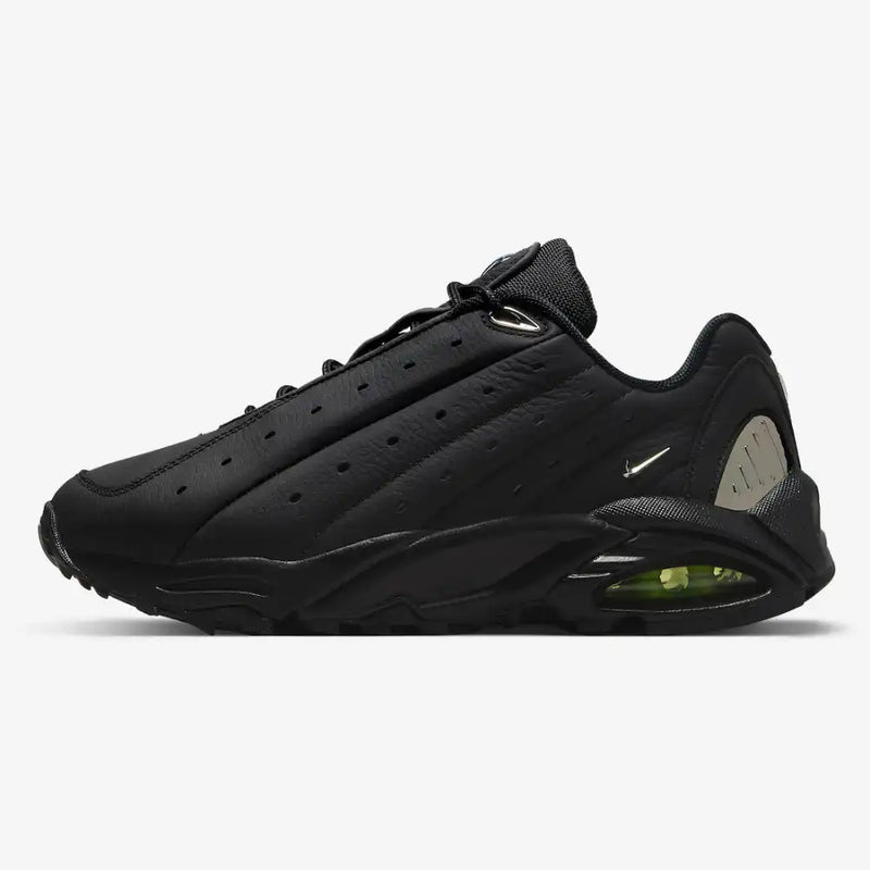 Tênis Nike Hot Step Air Terra Nocta Drake