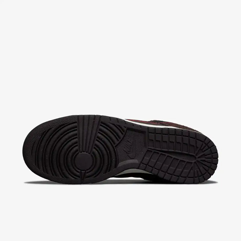Nike Dunk Low PRM Baroque Brown - DRIP DOS ARTISTAS 
