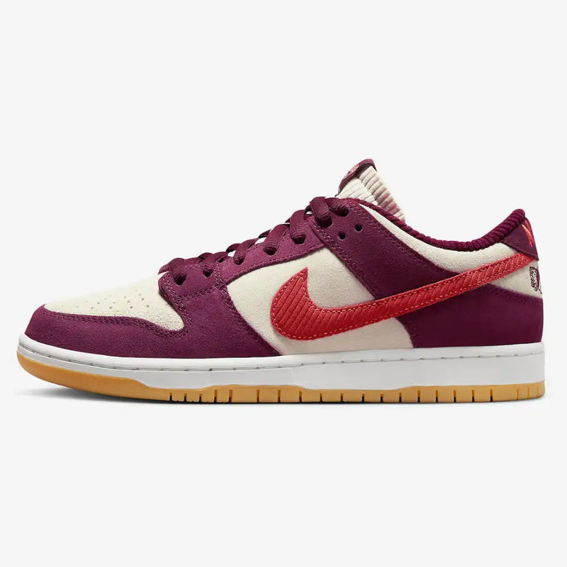 Skate Like a Girl x Nike SB Dunk Low - DRIP DOS ARTISTAS 