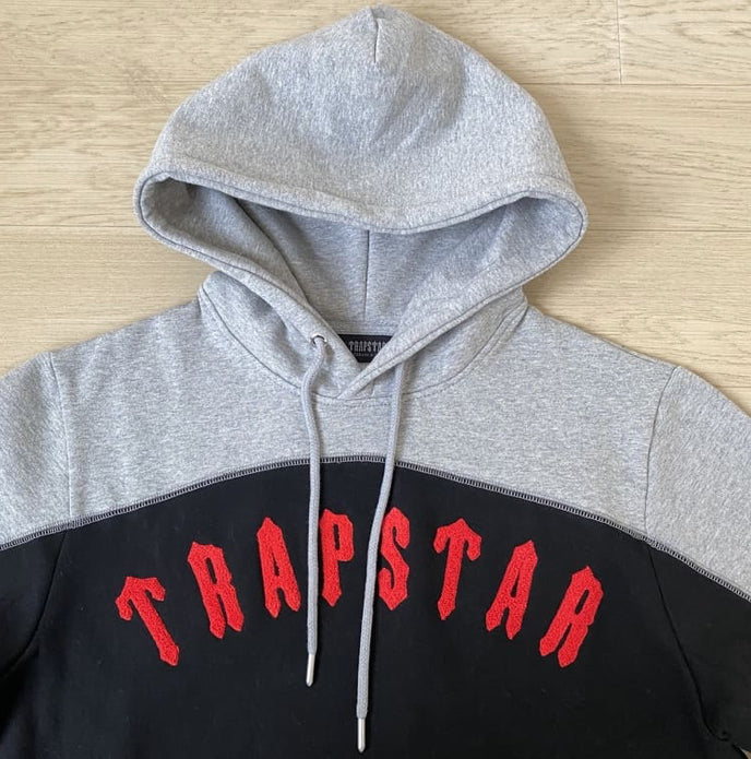 Conjunto Trapstar Irongate Arch Chenille Hooded Tracksuit