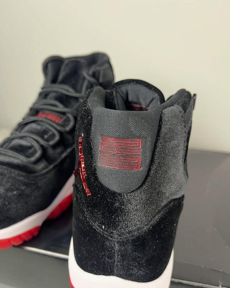OFERTA LIMITADA - Air Jordan 11 Bred ‘Velvet’