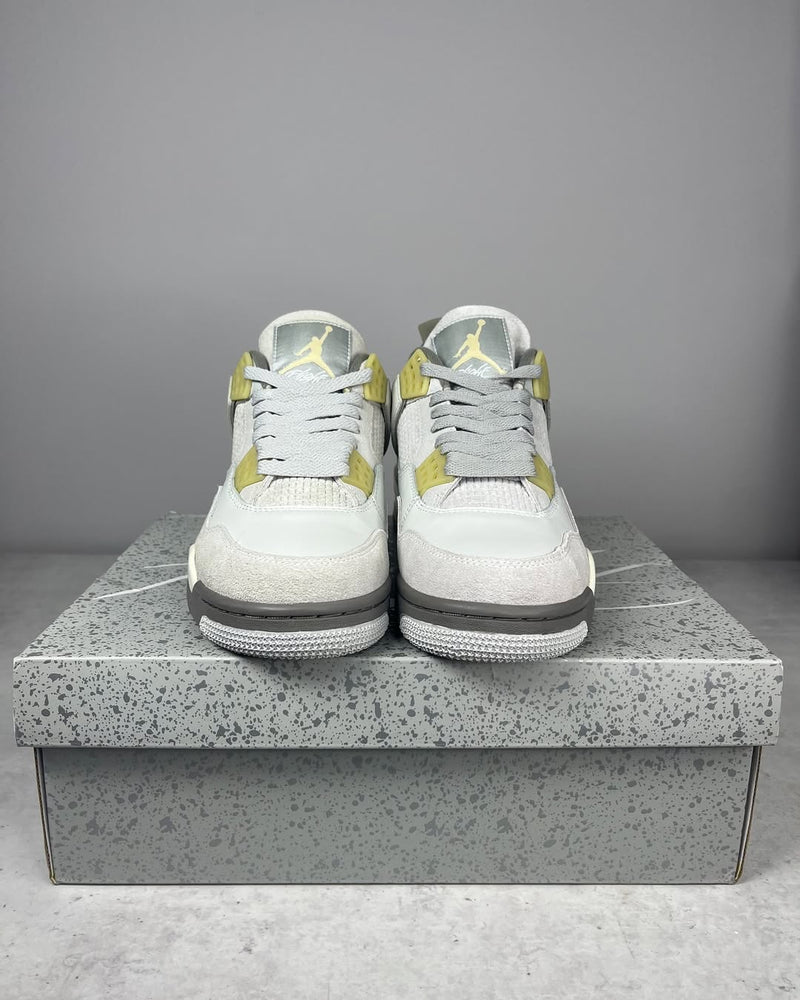 OFERTA LIMITADA - Air Jordan 4 ‘Photon dust’