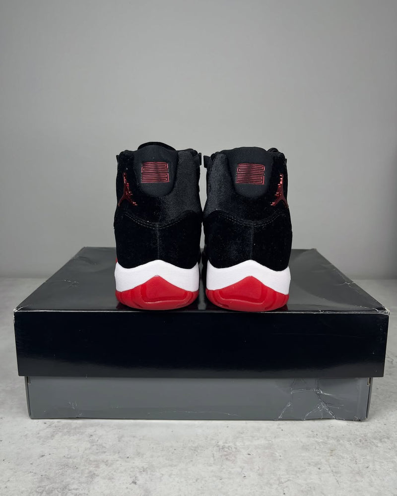 OFERTA LIMITADA - Air Jordan 11 Bred ‘Velvet’
