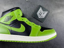 Air Jordan 1 Mid Altitude Green (Women's) - DRIP DOS ARTISTAS 