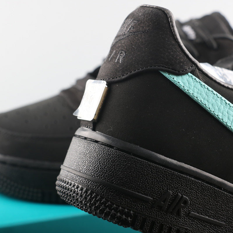 Tiffany e Co. x Nike Air Force 1 Low - DRIP DOS ARTISTAS 