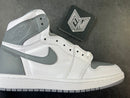 Air Jordan 1 Retro High OG Stealth - DRIP DOS ARTISTAS 