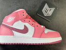 Jordan 1 Mid Valentine's Day (2023) (GS) - DRIP DOS ARTISTAS 