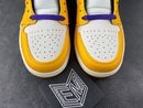Jordan 1 Mid SE Lakers - DRIP DOS ARTISTAS 