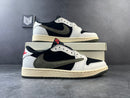 Jordan 1 Retro Low OG SP Travis Scott Olive (Womens) - DRIP DOS ARTISTAS 
