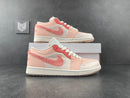 Jordan 1 Low SE Mighty Swooshers Pink - DRIP DOS ARTISTAS 