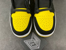 Jordan 1 Mid Yellow Toe Black - DRIP DOS ARTISTAS 