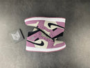 Jordan 1 Mid SE Light Mulberry - DRIP DOS ARTISTAS 
