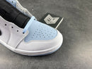 Air Jordan 1 Mid SE Ice Blue (2023) - DRIP DOS ARTISTAS 