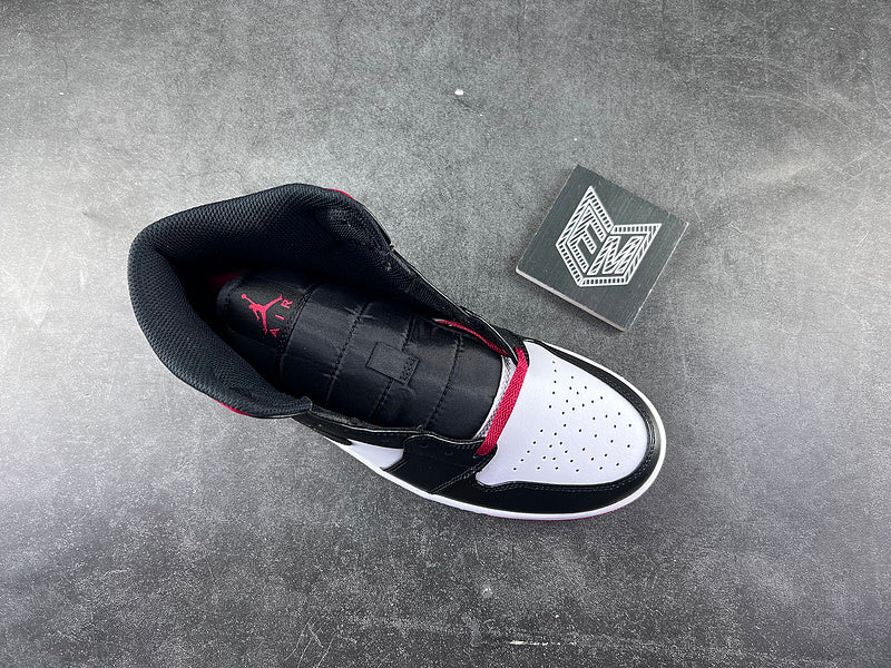 Air Jordan 1 Mid Gym Red Black Toe - DRIP DOS ARTISTAS 