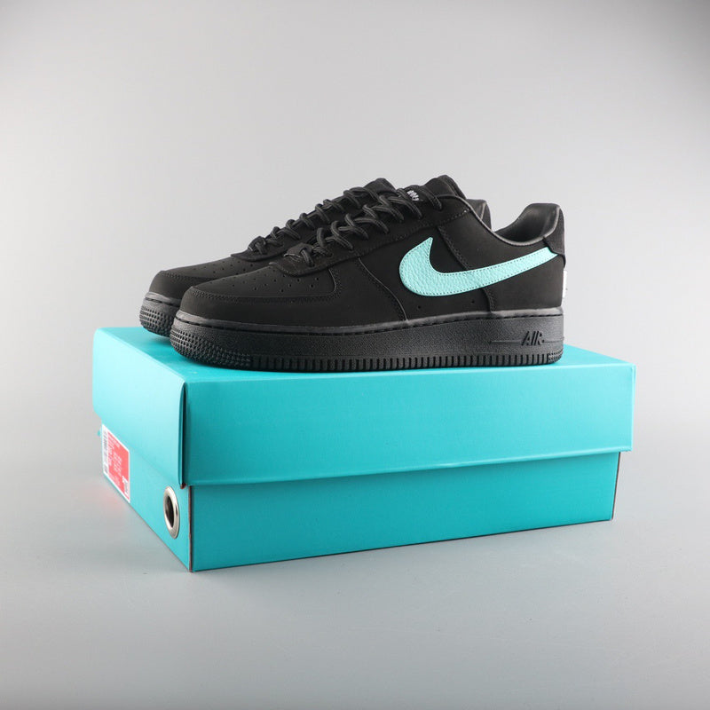 Tiffany e Co. x Nike Air Force 1 Low - DRIP DOS ARTISTAS 