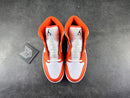 Air Jordan 1 Mid Metallic Orange - DRIP DOS ARTISTAS 