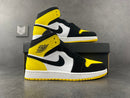 Jordan 1 Mid Yellow Toe Black - DRIP DOS ARTISTAS 