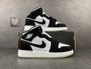 Jordan 1 Mid White Black Teal Tint - DRIP DOS ARTISTAS 