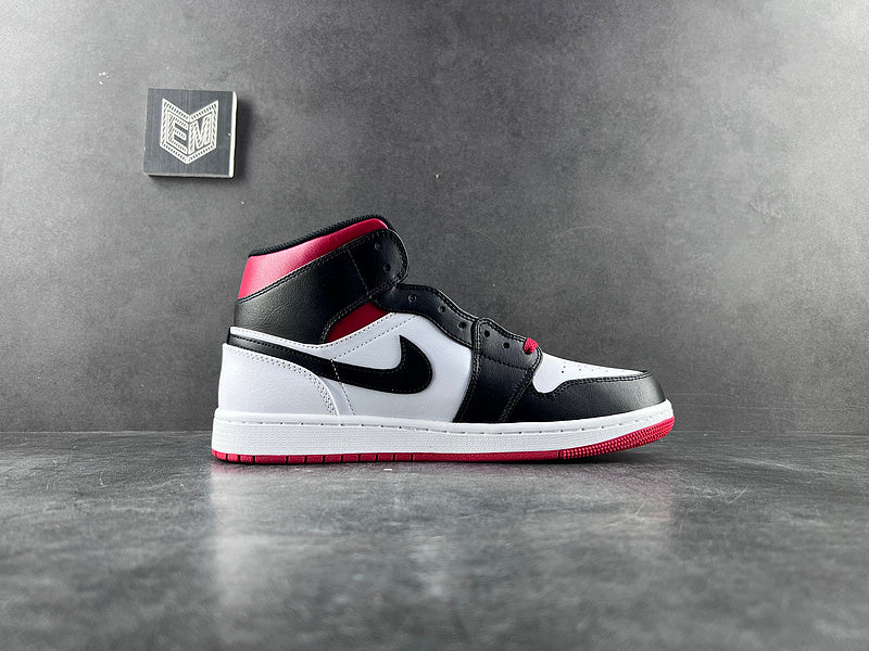Air Jordan 1 Mid Gym Red Black Toe - DRIP DOS ARTISTAS 