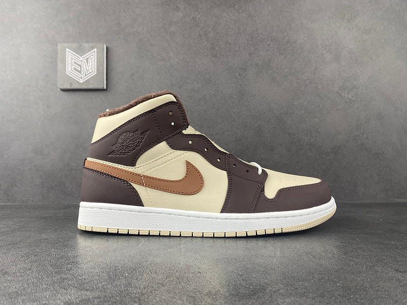 Jordan 1 Mid SE Brown Basalt Oatmeal - DRIP DOS ARTISTAS 