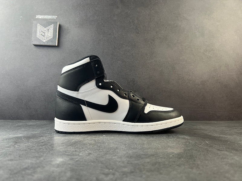 Air Jordan 1 Retro High 85 Black White (2023) - DRIP DOS ARTISTAS 