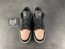 Jordan 1 Low Crimson Tint (GS) - DRIP DOS ARTISTAS 