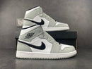 Air Jordan 1 Mid Light Smoke Grey - DRIP DOS ARTISTAS 