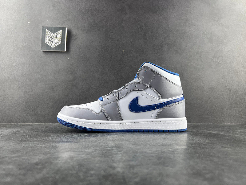 Air Jordan 1 Mid True Blue - DRIP DOS ARTISTAS 