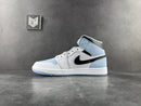 Air Jordan 1 Mid SE Ice Blue (2023) - DRIP DOS ARTISTAS 