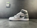 Air Jordan 1 Retro High OG Stealth - DRIP DOS ARTISTAS 