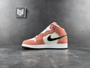 Air Jordan 1 Mid SE Orange Suede (GS) - DRIP DOS ARTISTAS 