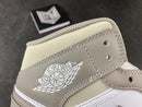 Air Jordan 1 Mid Linen - DRIP DOS ARTISTAS 