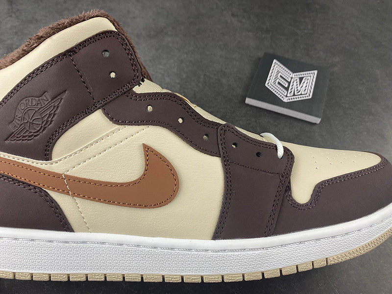Jordan 1 Mid SE Brown Basalt Oatmeal - DRIP DOS ARTISTAS 