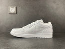 Jordan 1 Low Triple White Tumbled Leather - DRIP DOS ARTISTAS 