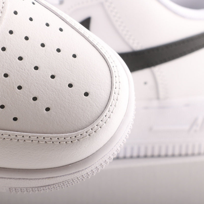 Air Force 1 golden swoosh - DRIP DOS ARTISTAS 