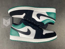 Jordan 1 Low White Black Mystic Green - DRIP DOS ARTISTAS 