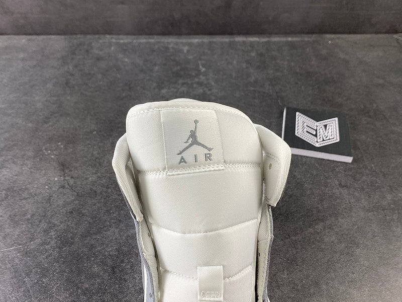 Jordan 1 Mid Stealth (W) - DRIP DOS ARTISTAS 