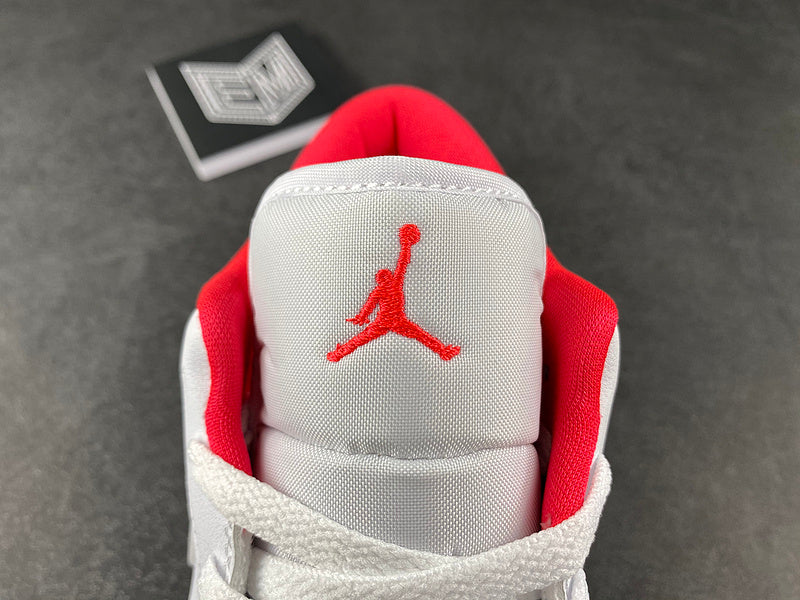 Jordan 1 Low White Black Infrared - DRIP DOS ARTISTAS 
