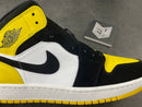 Jordan 1 Mid Yellow Toe Black - DRIP DOS ARTISTAS 