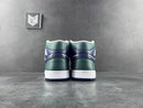 Air Jordan 1 Mid SE Seahawks (Women's) - DRIP DOS ARTISTAS 