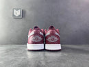 Jordan 1 Low White Bordeaux - DRIP DOS ARTISTAS 