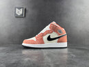 Air Jordan 1 Mid SE Orange Suede (GS) - DRIP DOS ARTISTAS 