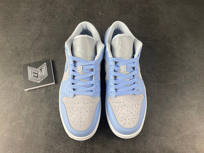 Jordan 1 Low Football Grey Aluminum (W) - DRIP DOS ARTISTAS 