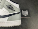 Air Jordan 1 Mid Light Smoke Grey - DRIP DOS ARTISTAS 